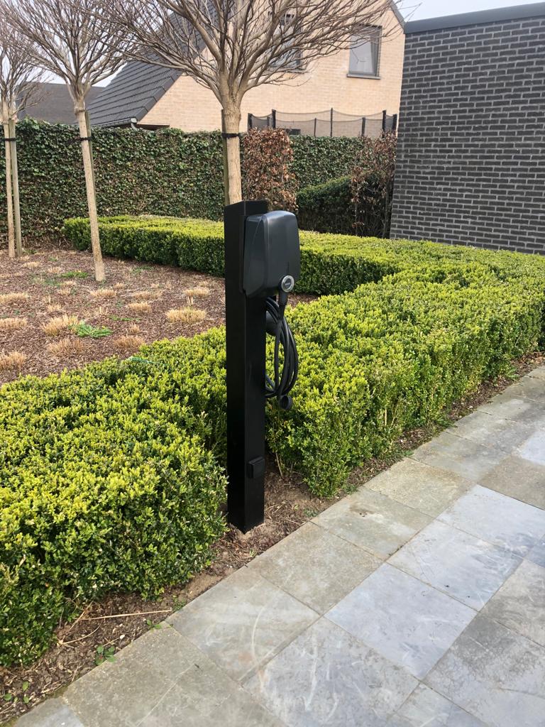 EvBox-Elvi-rvs-paal
