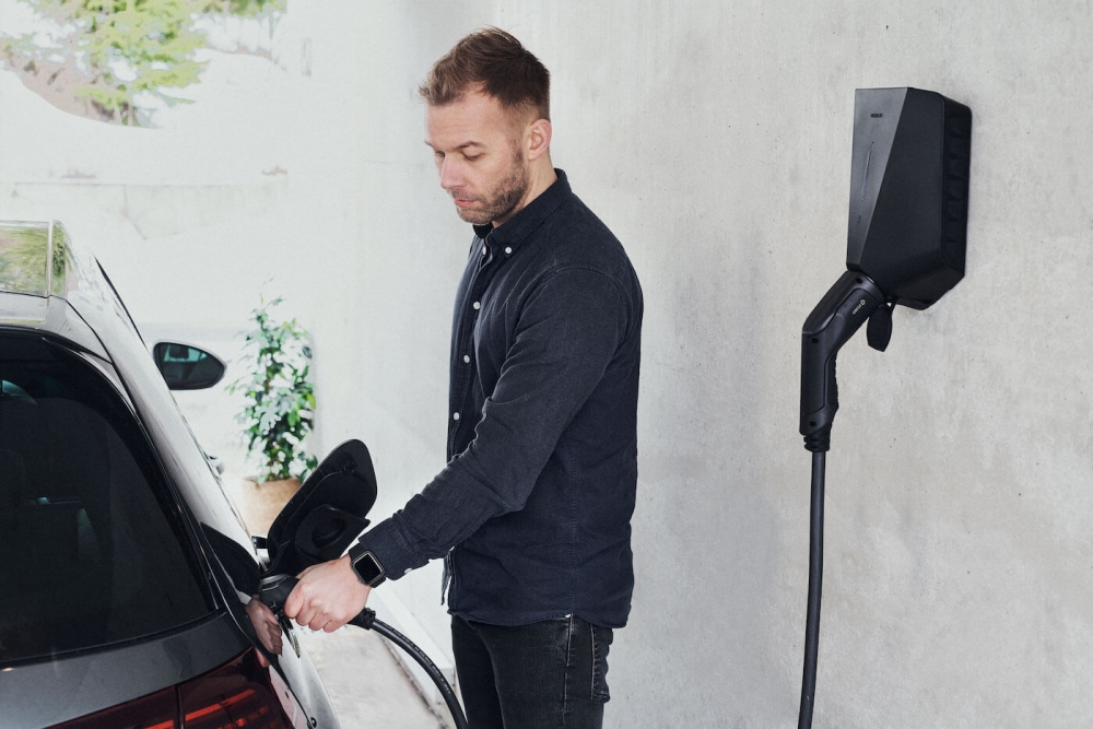 Hoe lang duurt het om een elektrische auto op te laden?